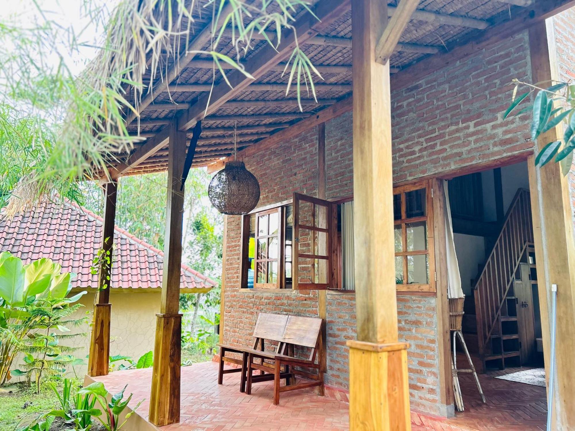 Appartamento Santai House Tetebatu Esterno foto
