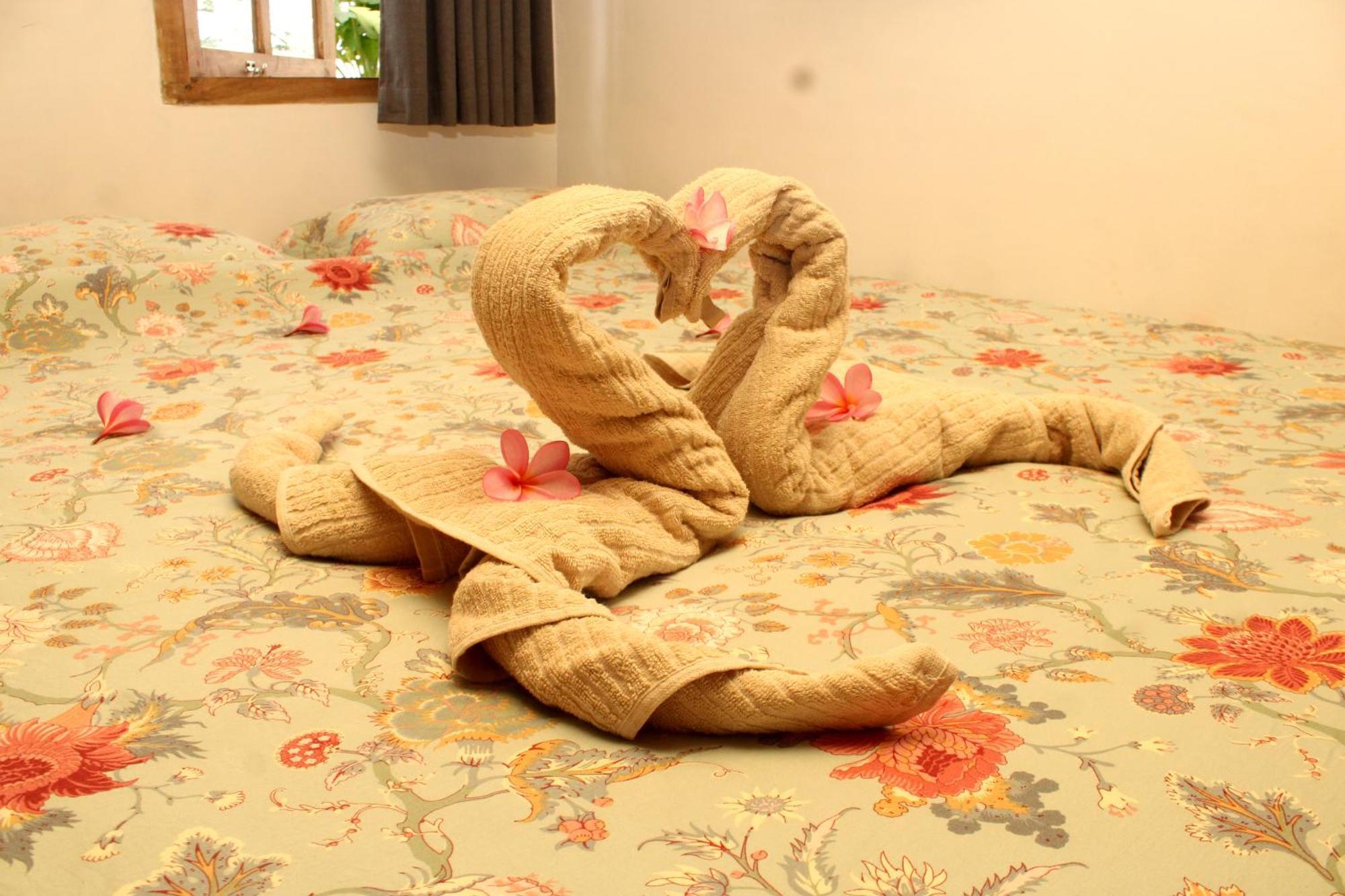 Appartamento Santai House Tetebatu Esterno foto